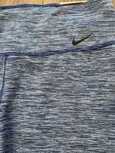 Nike Legend Dri-Fit Mujer Talla Grande Calce Ajustado Azul Blanco Leggings NUEVO - Imagen 2 de 7