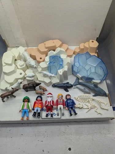 Playmobile Vintage Lot Of Animals & People Artic Santa Polar Bear Dog Seal Bones