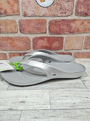Crocs Kadee II Metallic Flip Women's Size 8 Silver Sandals 210148-040 NWT