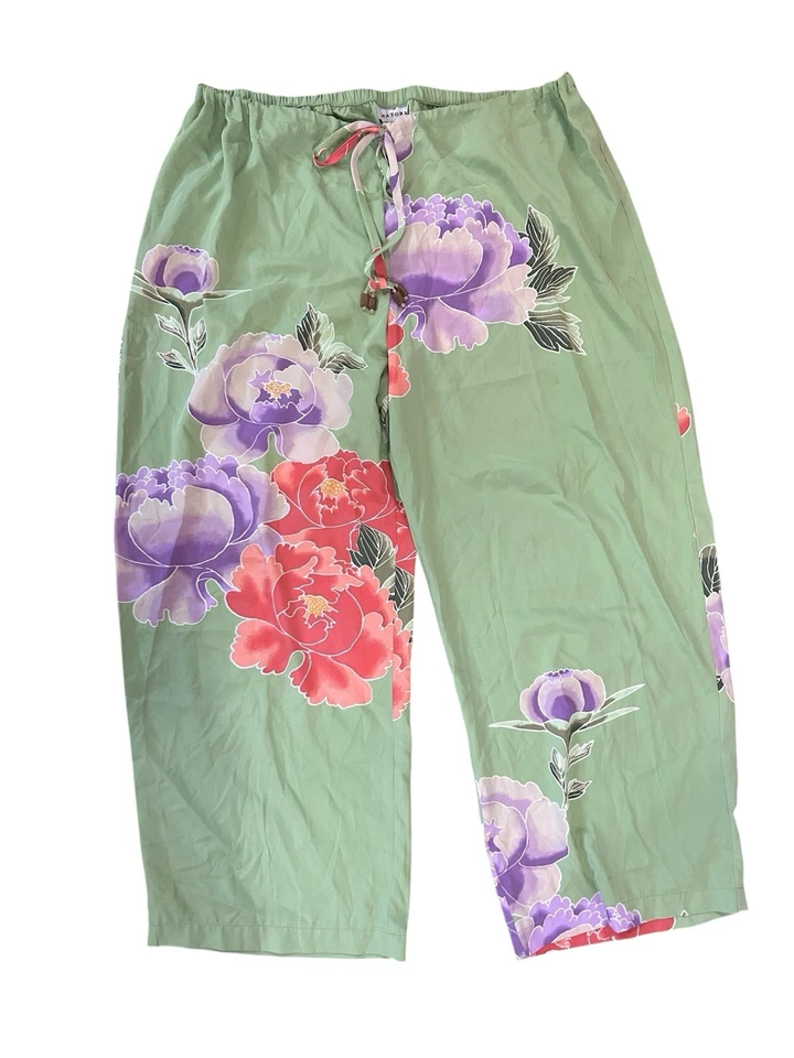 Conjunto de pijama floral verde satinado Natori talla XL Foto 2 de 4