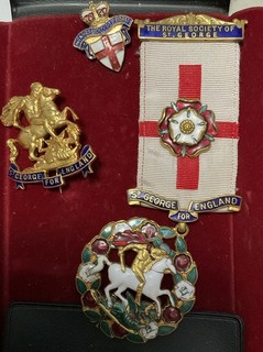 Royal Society Of St George: 1 Medal And 2 Pins Exc Cond