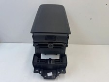 Hyundai Tucson IV NX4 2021 Armlehne 84680N7100 BAZ44539
