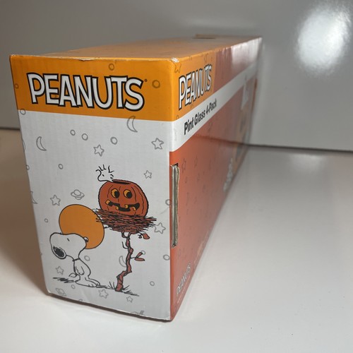 Peanuts Snoopy Charlie Brown Linus Halloween 16 oz. Glasses Set of 4 NEW - Picture 7 of 8