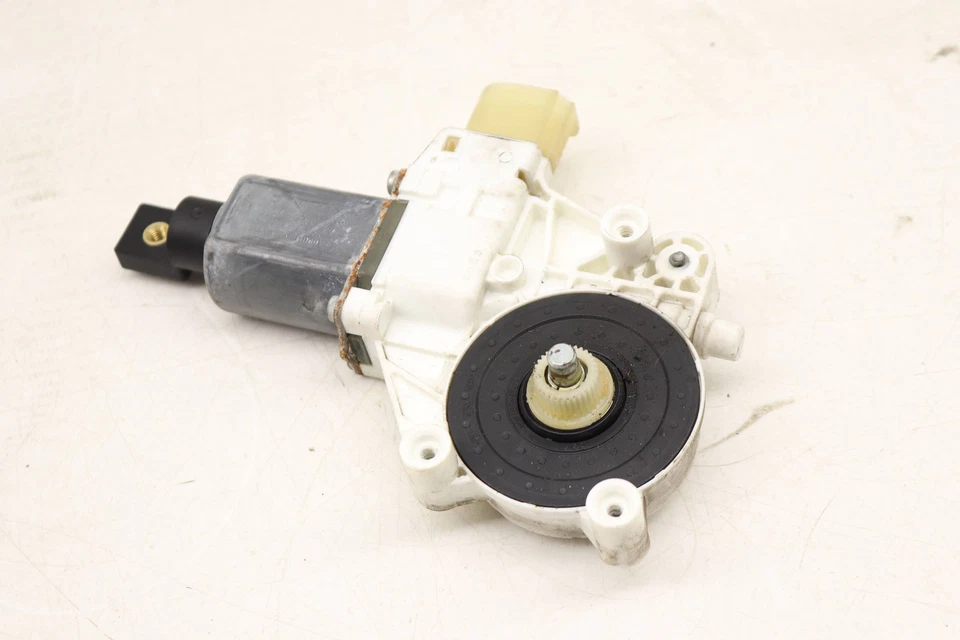 BMW 335D 2009-2011 - Motor elevador de ventana delantero izquierdo 6927027 Foto 2 de 4