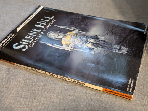 Silent Hill Shattered Memories BradyGames Official Strategy Guide Wii PSP PS2 - Picture 6 of 9