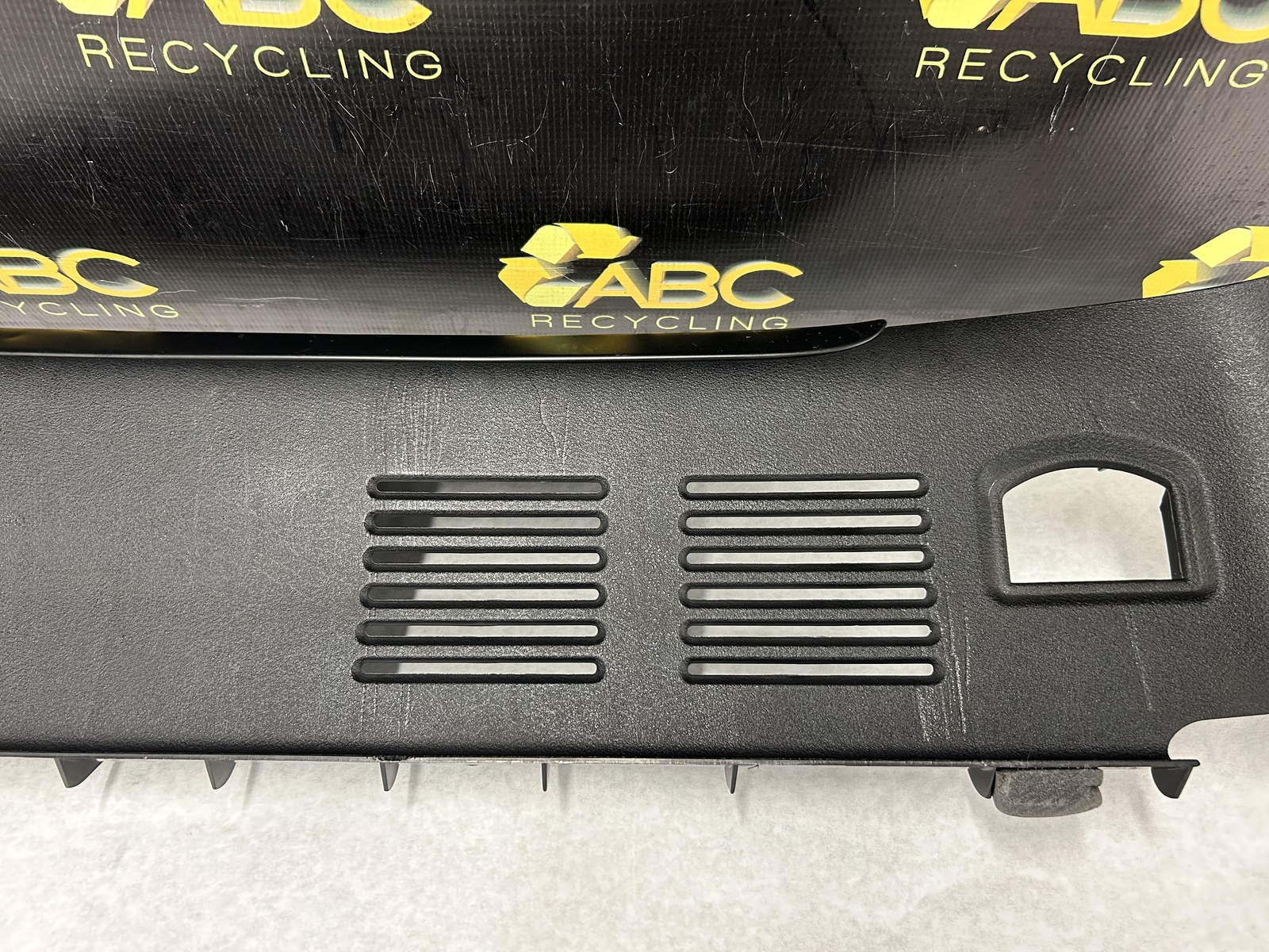 2007 Bentley Flying Spur Trunk Scuff Plate Assembly BENTLEY 07 OEM