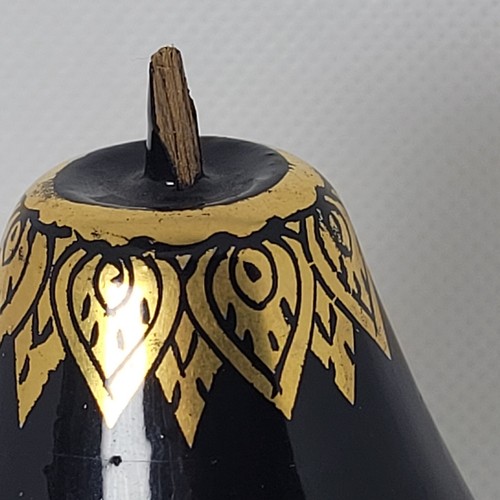 Vintage Black Pear Shaped Lidded Lacquer Trinket Box Made Hand Painted - Picture 4 of 9