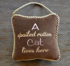 Leyla's Pillows by Eastern Accents Spoiled Rotten Cat Velvet Hanging Pillow