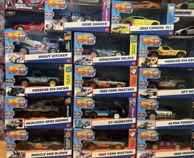 Hot Wheels Pull-Back Speeders — 1:64 Metal Car (You Choose Model