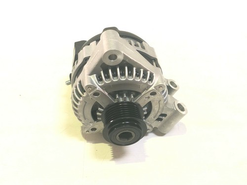 Genuine LAnd Rover Discovery 4 3.0L V6 Diesel Alternator LR072756 - Picture 2 of 4