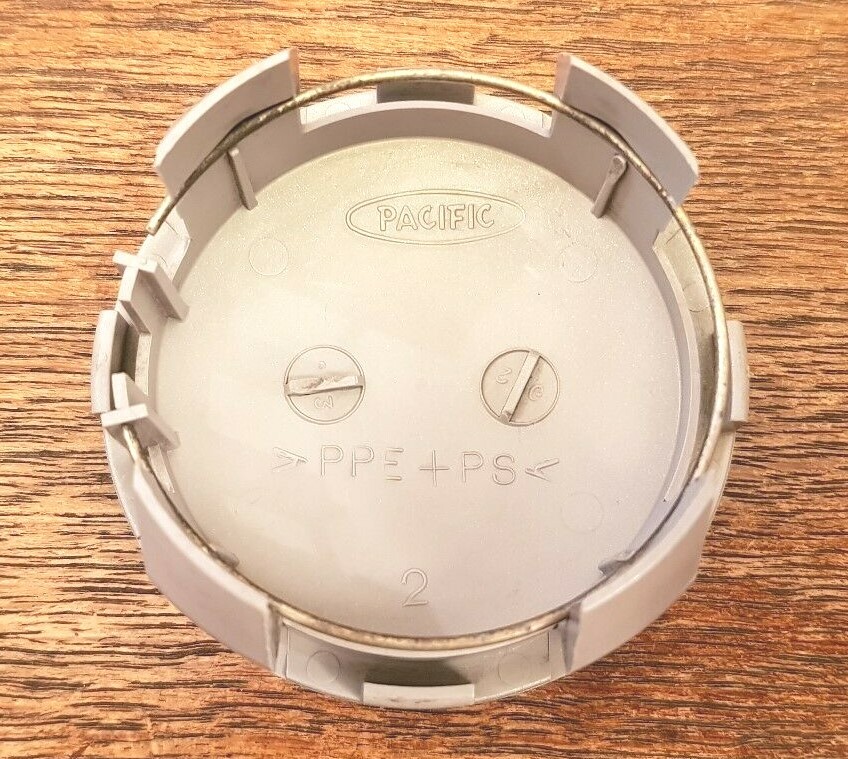 Toyota Alloy wheel center cap Hub x1 Genuine 4260342080 63mm used