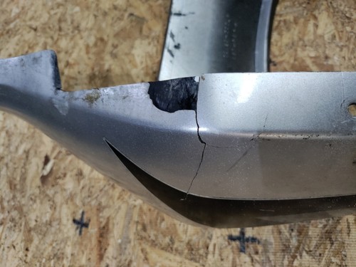 2003-2004 SUZUKI GSXR 1000 OEM TAIL FAIRING DAMAGED - Foto 9 di 10