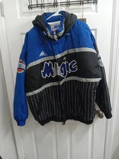 Vintage 90s NBA Orlando Magic Apex One Puffer Jacket w/ Detachable Hood XL