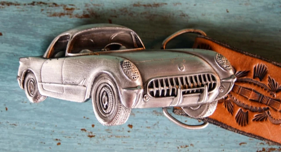 Vintage Bergamota Bronze Funciona 1981 Corvette Fivela de Cinto 42" Cinto de Couro Tooled - Imagem 3 de 4