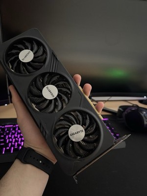 GIGABYTE GeForce RTX 4060 8GB OC GDDR6 Grafikkarte T