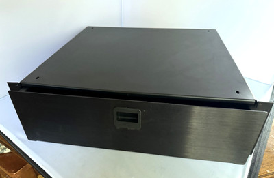 Middle Atlantic Rack Drawer Storage - 4 Rack Spaces 5-7/8  wide by 14-1/2 