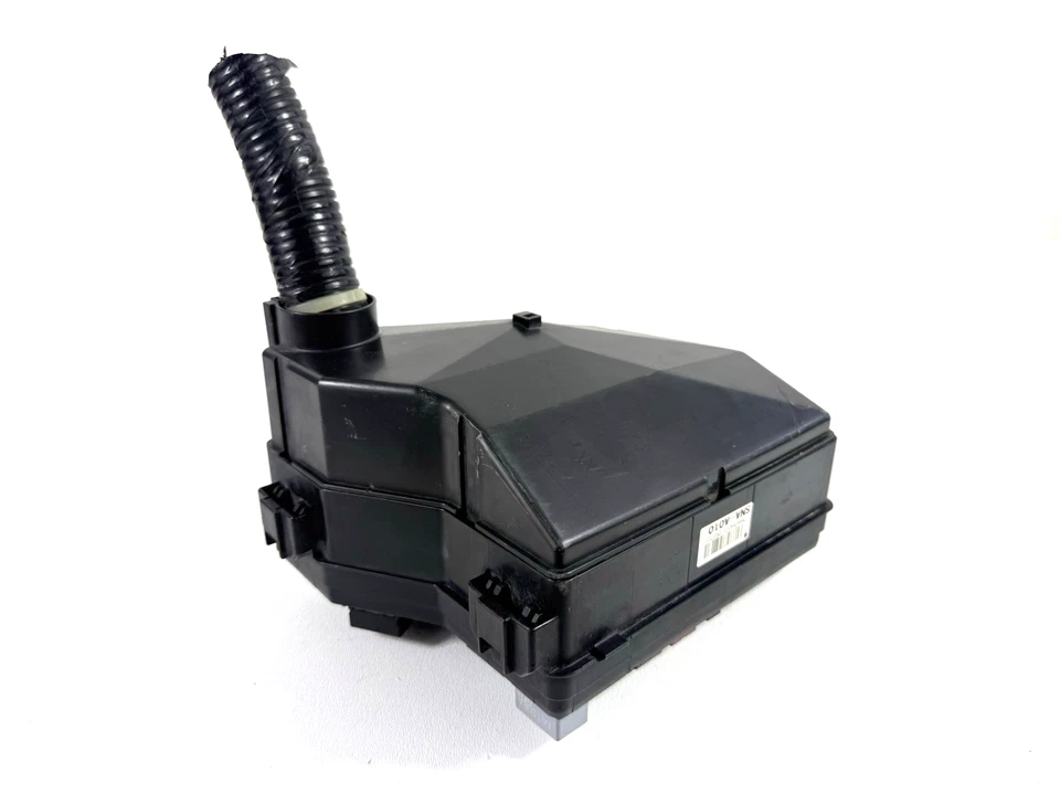 Honda Civic DX 2006-2007 sedán compartimento del motor caja de fusibles OEM 1107026 Foto 3 de 3