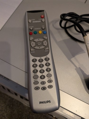 PHILIPS STREAMIUM SL400i BEZPRZEWODOWE ŁĄCZE MULTIMEDIALNE Z PILOTEM W pudełku - Zdjęcie 6 z 14