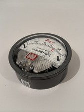 Dwyer Magnehelic Differential Pressure Gauge Model 2300-0 0-0.25" w.c.