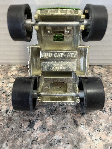 Vintage Tootsietoy Mud Cat ATV Vehicle Metal Green 66256 Made In USA Toy Vehicle - Picture 8 of 8