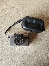 Vtg  Olympus Pen EE   28mm  Film Camera in Case  UNTESTED Model 836123