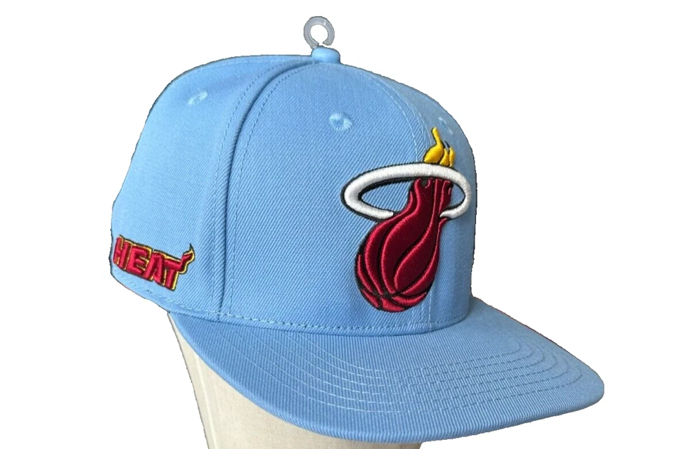 NBA Miami Heat Pro Standard Snapback 3D Embroidered University Blue Hat NEW - Image 2 of 4