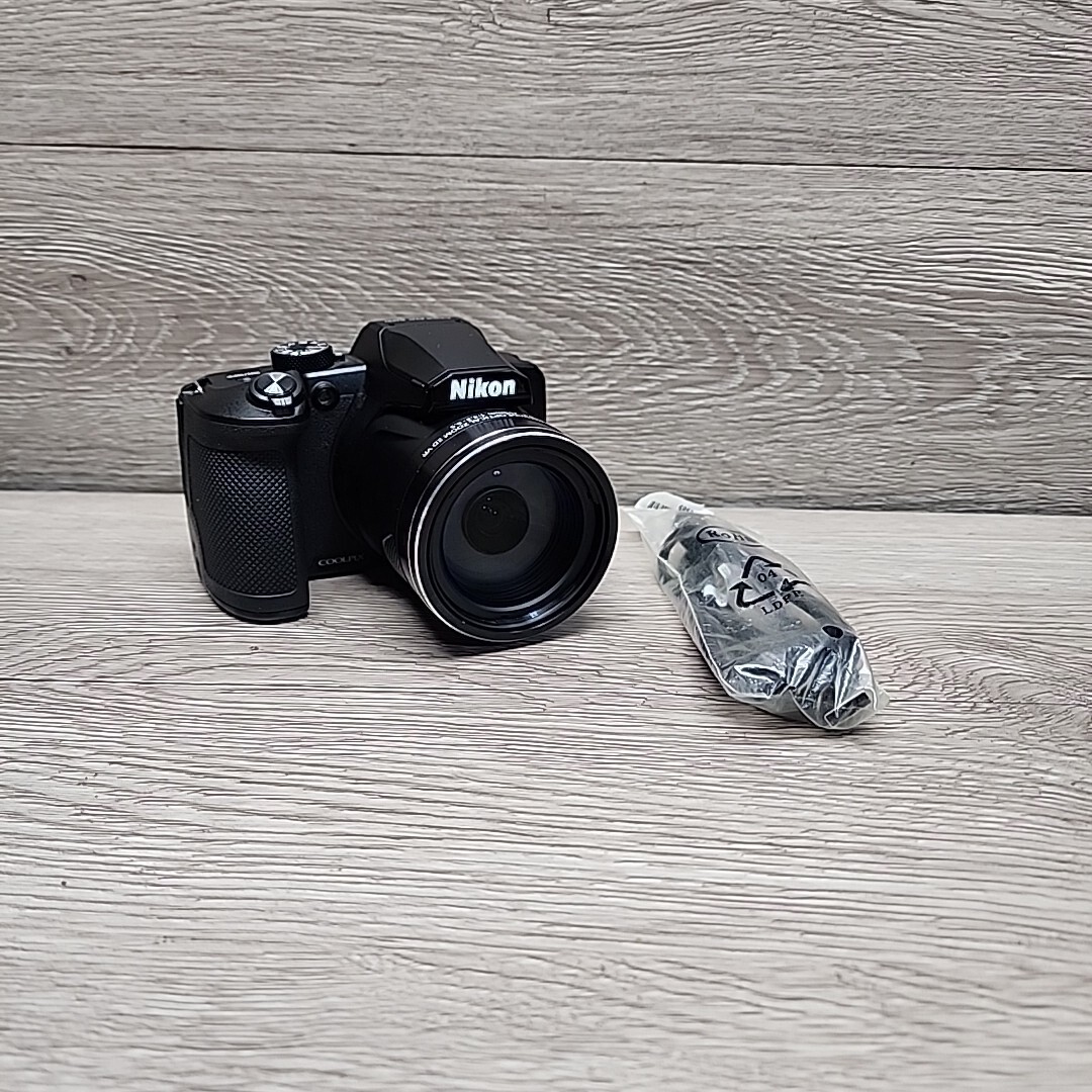 Nikon 26528B COOLPIX B600 16MP 60x Optical Zoom Digital Camera w 