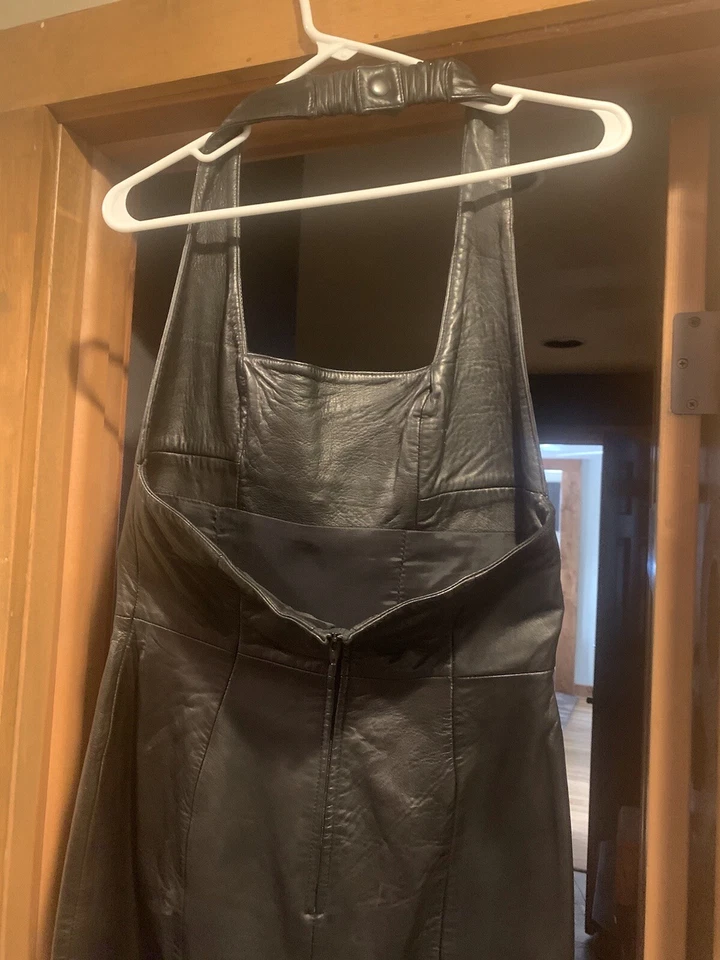 令人惊叹的 Michael Hoban 真皮吊带上衣。 尺寸 7/8。 无烟Hm — 第 3/4 张图片