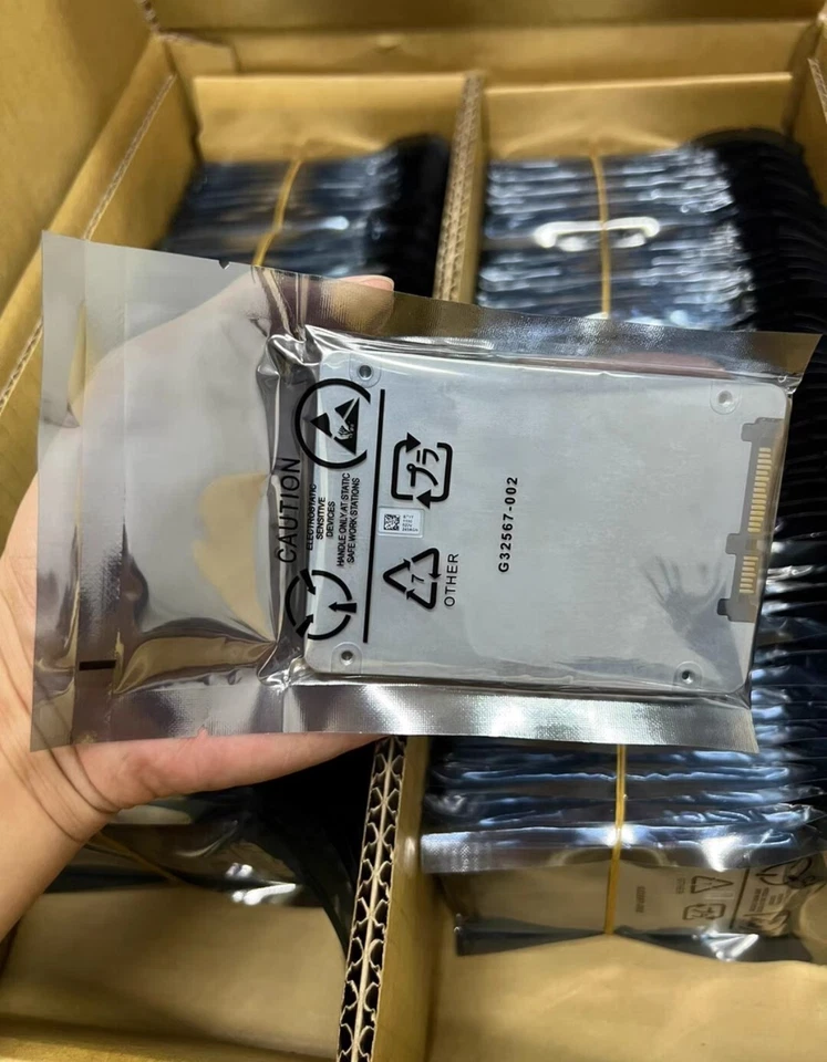 Intel SSD D3-S4510 240GB SATA 6Gb/s 2,5" XCV10110 SSD SATA III SSDSC2KB240G8 - Image 2 of 2