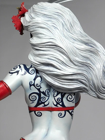 Lady Death La Muerta Statue 044/1000 Signed Clayburn Moore 1st Release BRAND NEW - Image 4 of 4