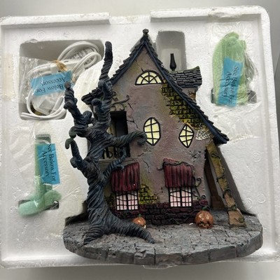 HAWTHORNE VILLAGE Corpse Bride Ball & Socket Pub Tim Burtons 2007 #A0336 W/COA
