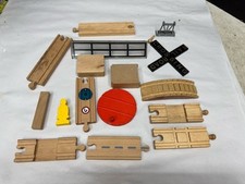 thomas the train brio compatible track connector pieces lot accessories
