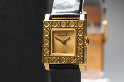 [NEAR MINT w/Box] Christian Dior Parisienne D60-159 Gold Dial 19mm Damenuhr