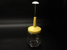 Vintage MCM Manual Food Chopper - Federal Housewares Harvest Gold Glass Food Nut