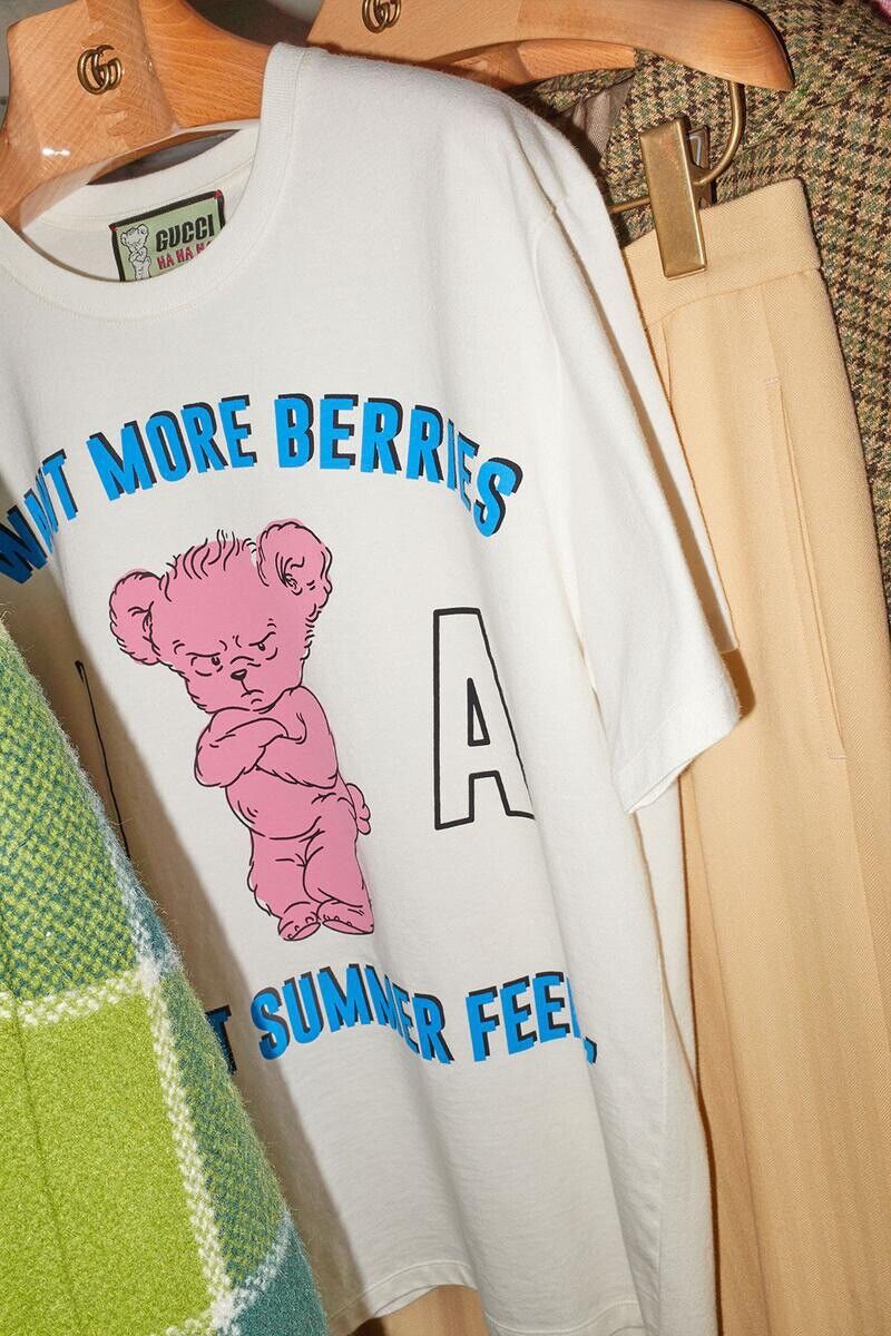 Gucci Harry Styles HA HA HA Shirt Size Small - Sold Out | eBay Gucci Harry Styles HA HA HA Shirt Size Small - Sold Out | eBay