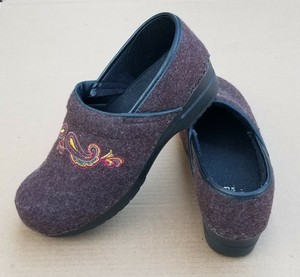 vegan professional clogs