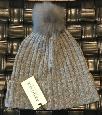 NWT AMICALE Cashmere Genuine Shearling Pompom Beanie Hat  display picture 2