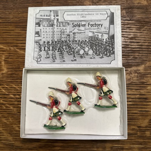 VINTAGE SELTEN THE SOLDAT FACTORY 54mm GORDON HIGHLANDERS IN EGYPT 1882 SET