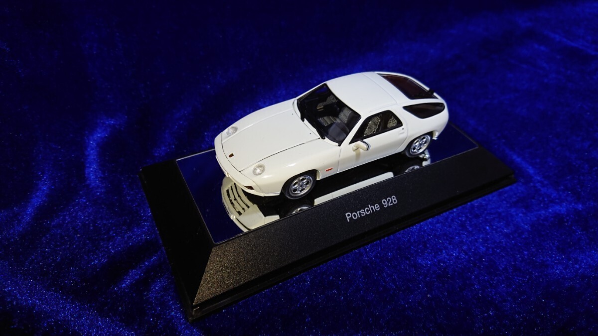 1/43 Autoart Porsche 928 White 57812 Porsche Inspection 1/12 1/43 Autoart Porsche 928 White 57812 Porsche Inspection 1/12