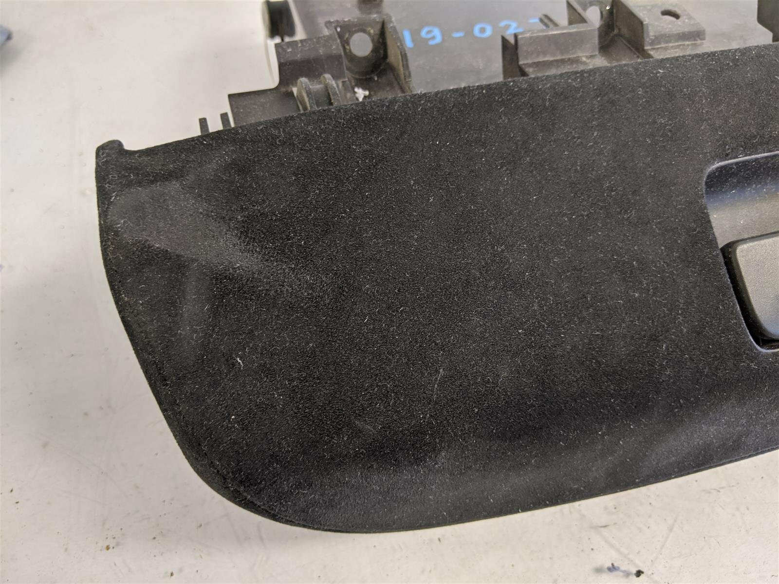 17 18 19 20 Acura Nsx Glove Compartment Storage Box 77510-T6n-A01za Oem Used