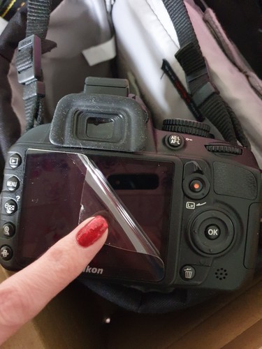 Nikon D3100 DSLR Camera 14.2MP with 18-55mm lens, bag, 2x batteries and charger - Picture 8 of 8