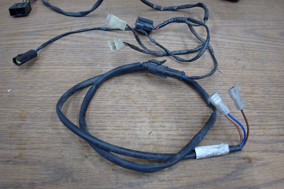 2001 TRIUMPH TROPHY 900 RIGHT HAND SWITCH CONTROL KILL SWITCH | eBay