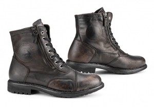 leather motorcycle boots