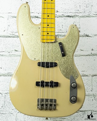 Nash PB/J-55 JB-SK Desert Sand Light Aging C-Neck Lollars w/ case