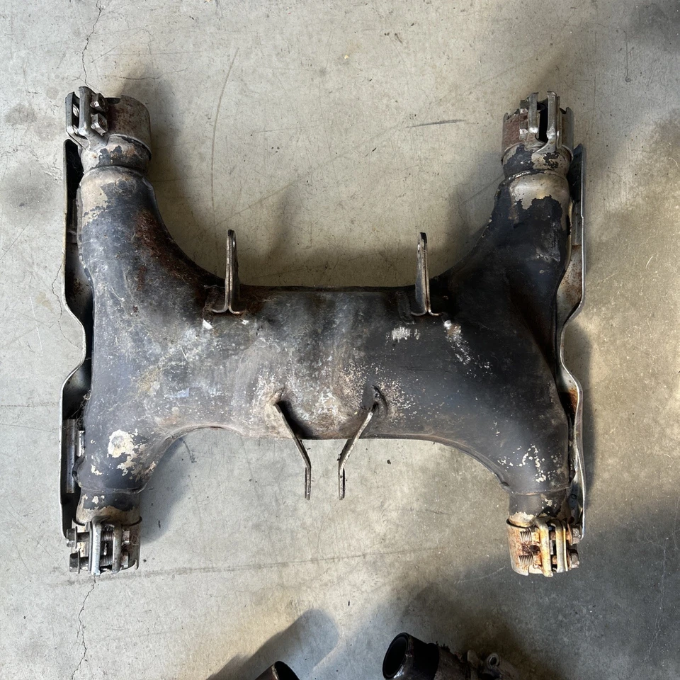 1979 - 1982 Honda CX500C Cabeçalhos de Escape e Conjunto de Tubulação Média - Imagem 4 de 4