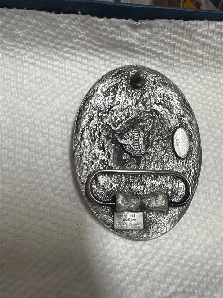 Hebilla de cinturón vintage 1991 Siskiyou esmalte negro Bronco Rider Foto 3 de 4