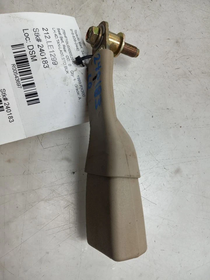 1999 LEXUS RX300 REAR SEAT BELT - Image 4 of 4