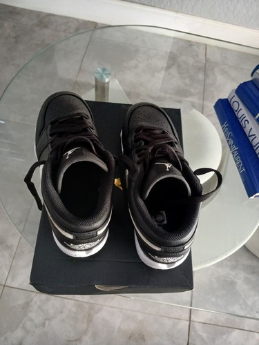 Nike Jordan 1 Low Football Cleats Youth Size 5.5 - Picture 4 of 8