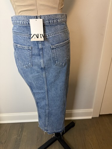 Falda midi de mezclilla Zara recortada pequeña azul jean dobladillo crudo nueva con etiquetas - Imagen 12 de 17