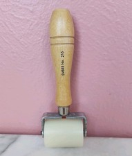 Vintage EMBEE No. 216 Rubber Brayer Roller   Printmaking Leather Craft Tool